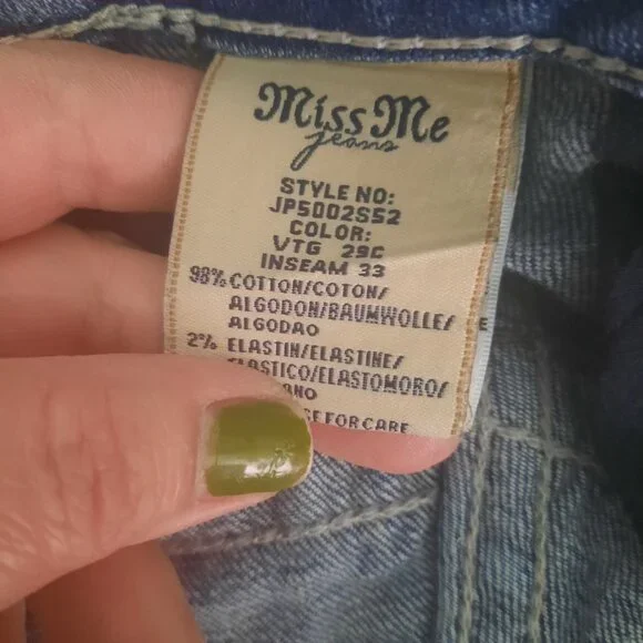 Miss Me Embellished Low Rise Jean Short - Picture 9 of 10